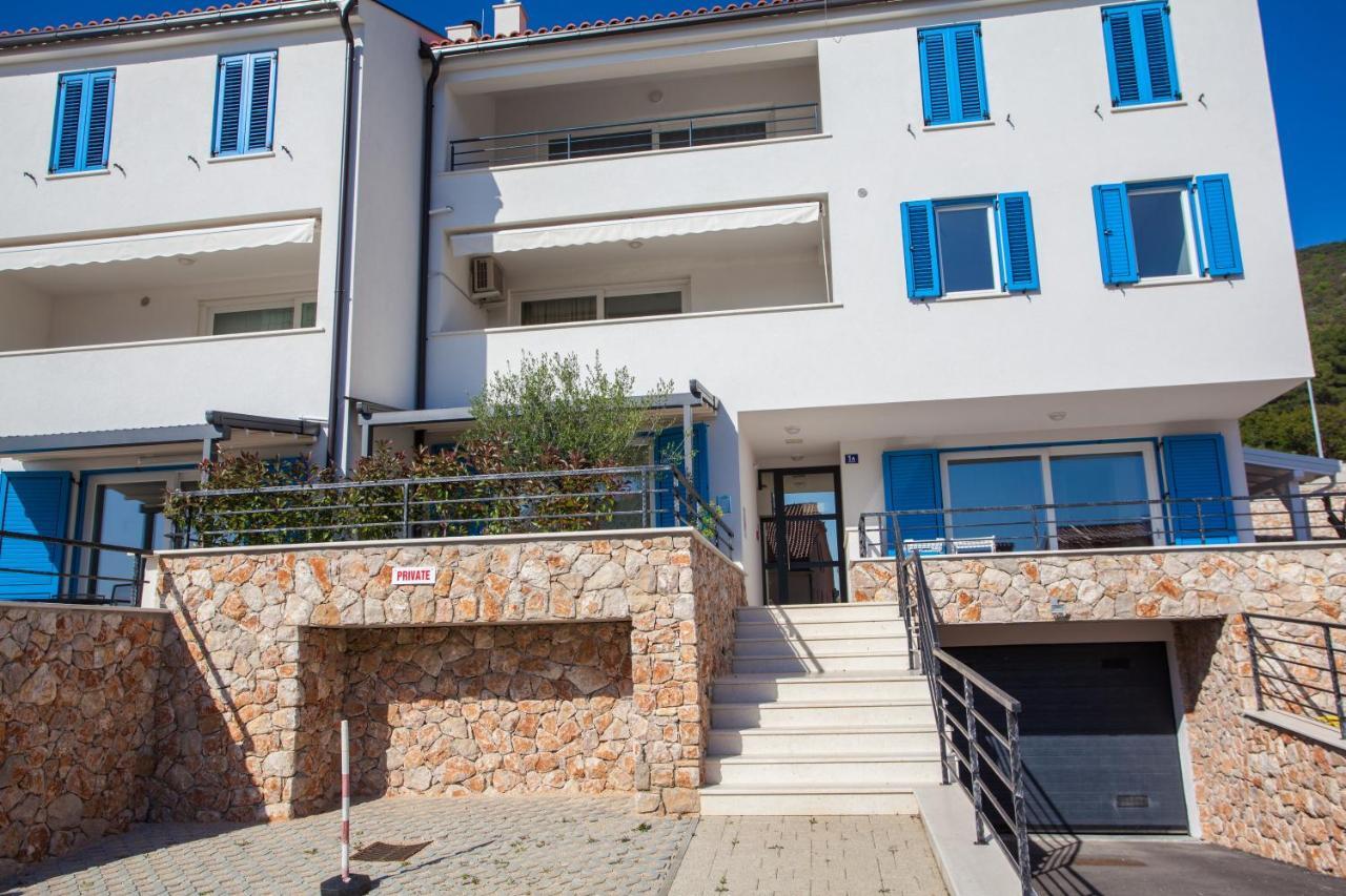 Apartman Madonnina Cres Bagian luar foto
